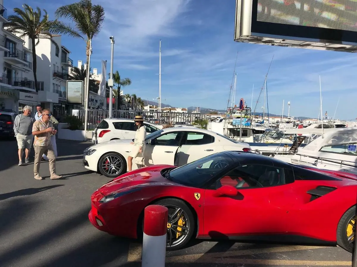 Marbella Villa On The Beach 0*,